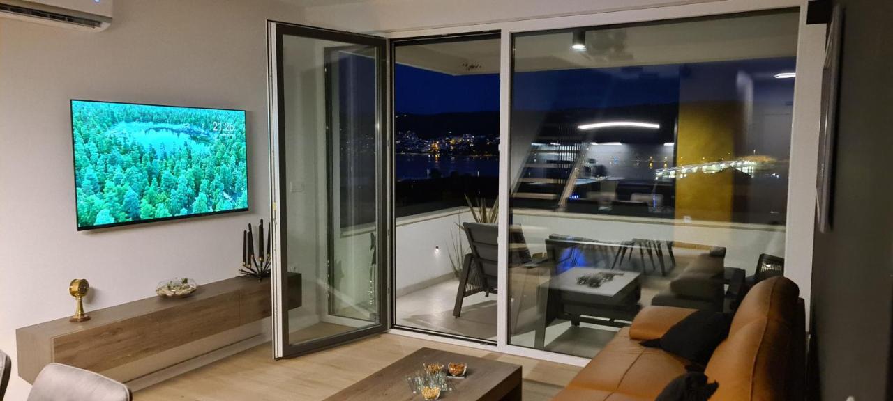 Penthouse Marcelina In Apartment *