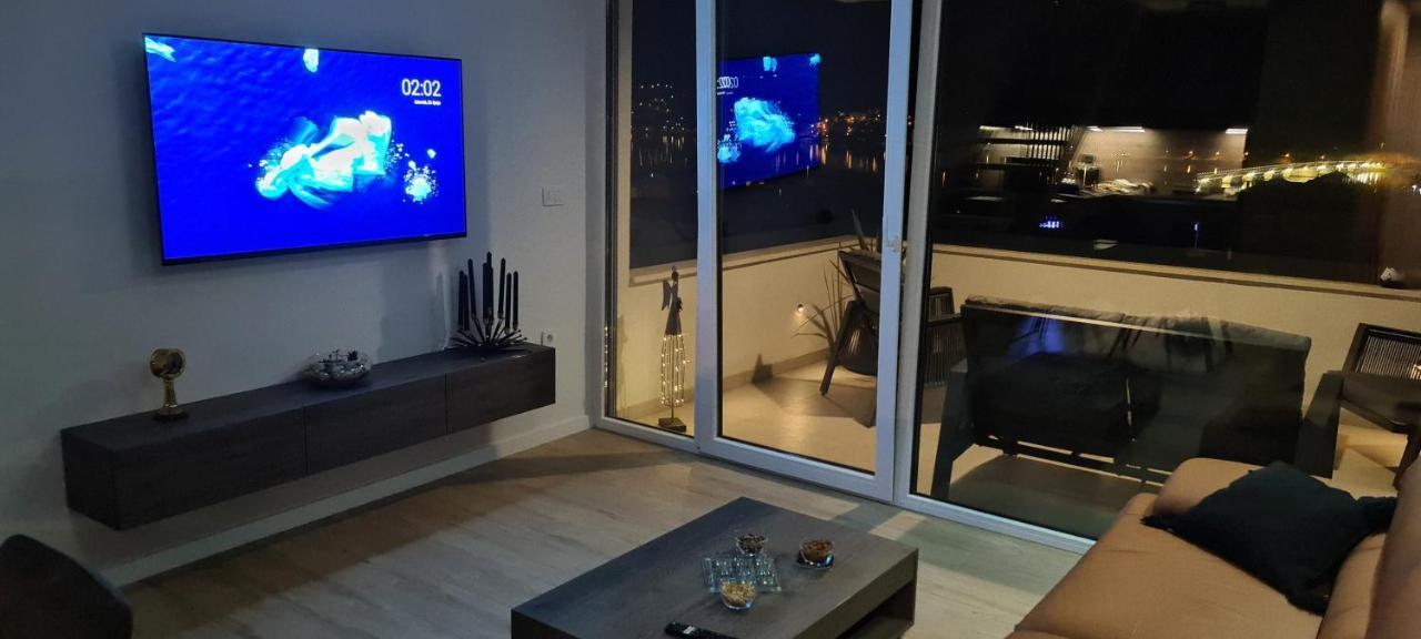 Penthouse Marcelina In Apartment