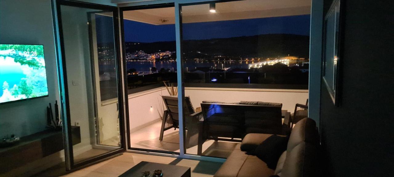 Penthouse Marcelina In *