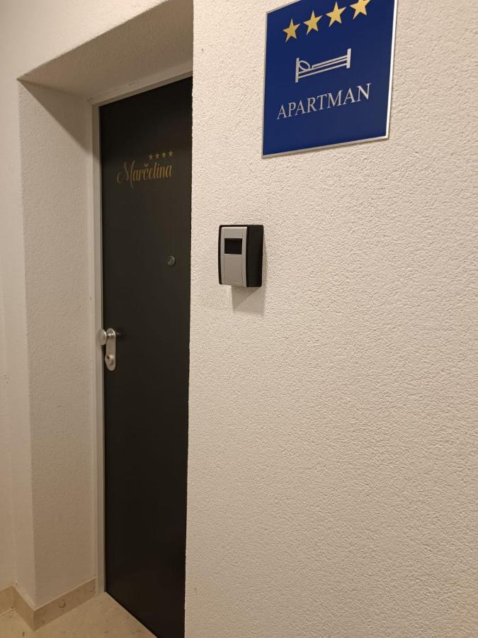 Penthouse Marcelina In Apartman Trogir